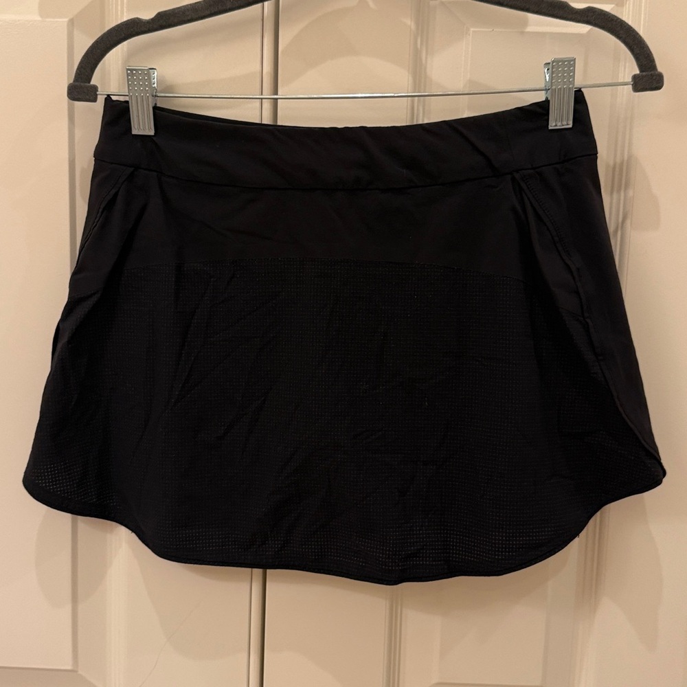 Outdoor Voices black Exercise 3” Skort - Picture 3 of 5